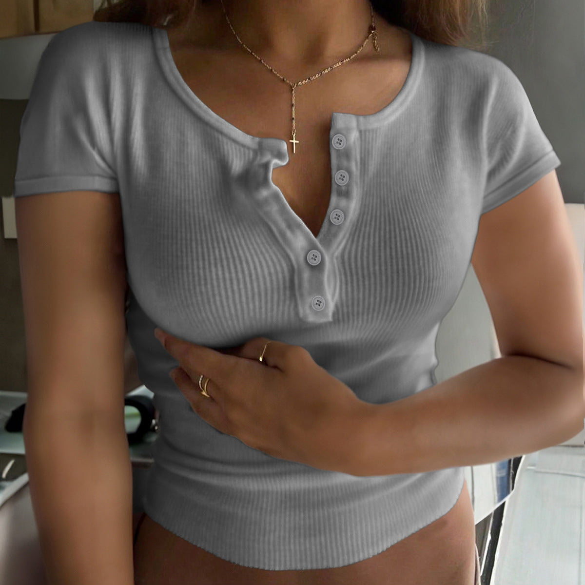 Y2g Sexy Buttons V-neck Short-sleeved Top T-shirt