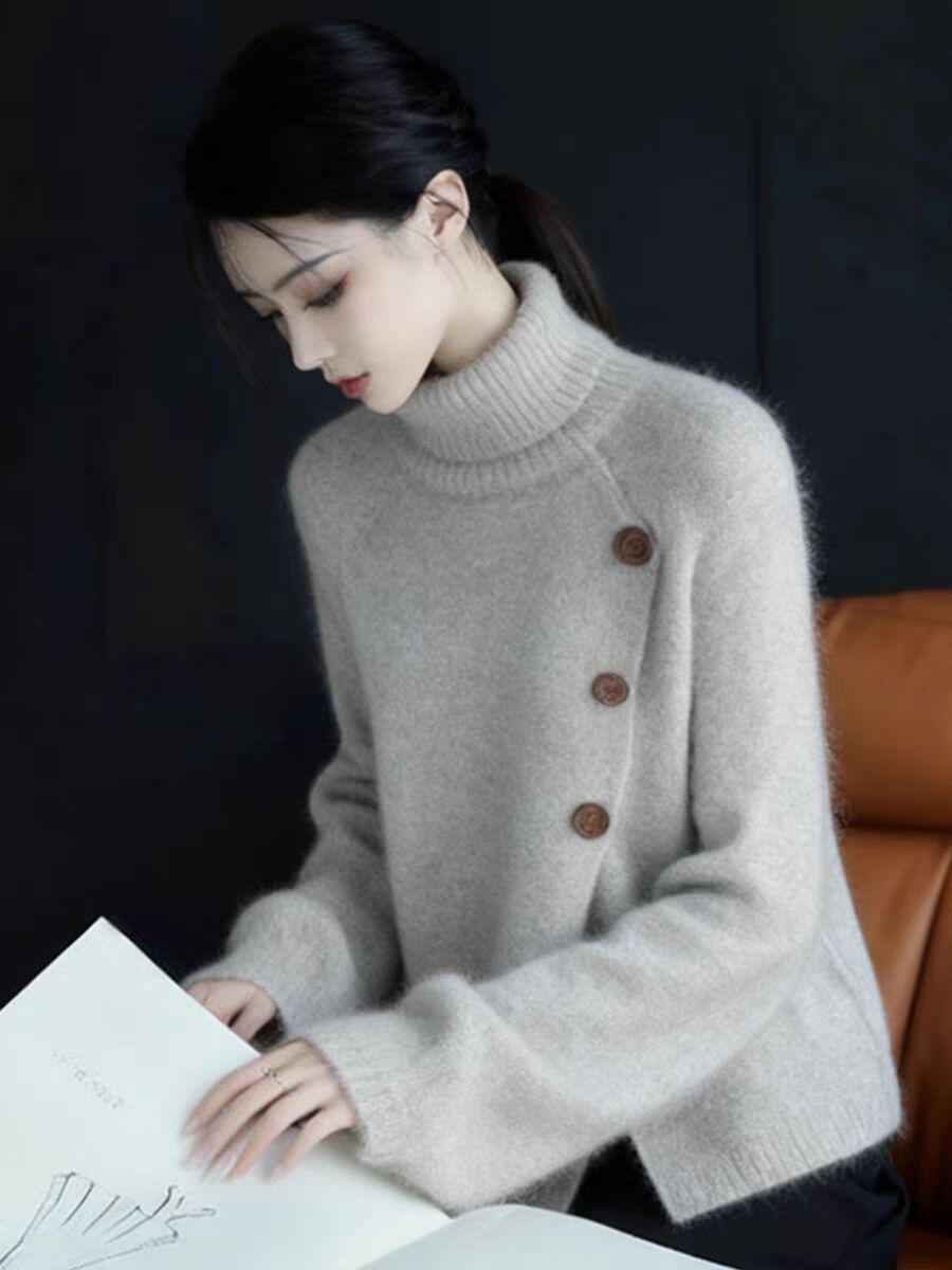 Stylish Elegant And Stunning Gray Turtleneck Long-sleeve Sweater