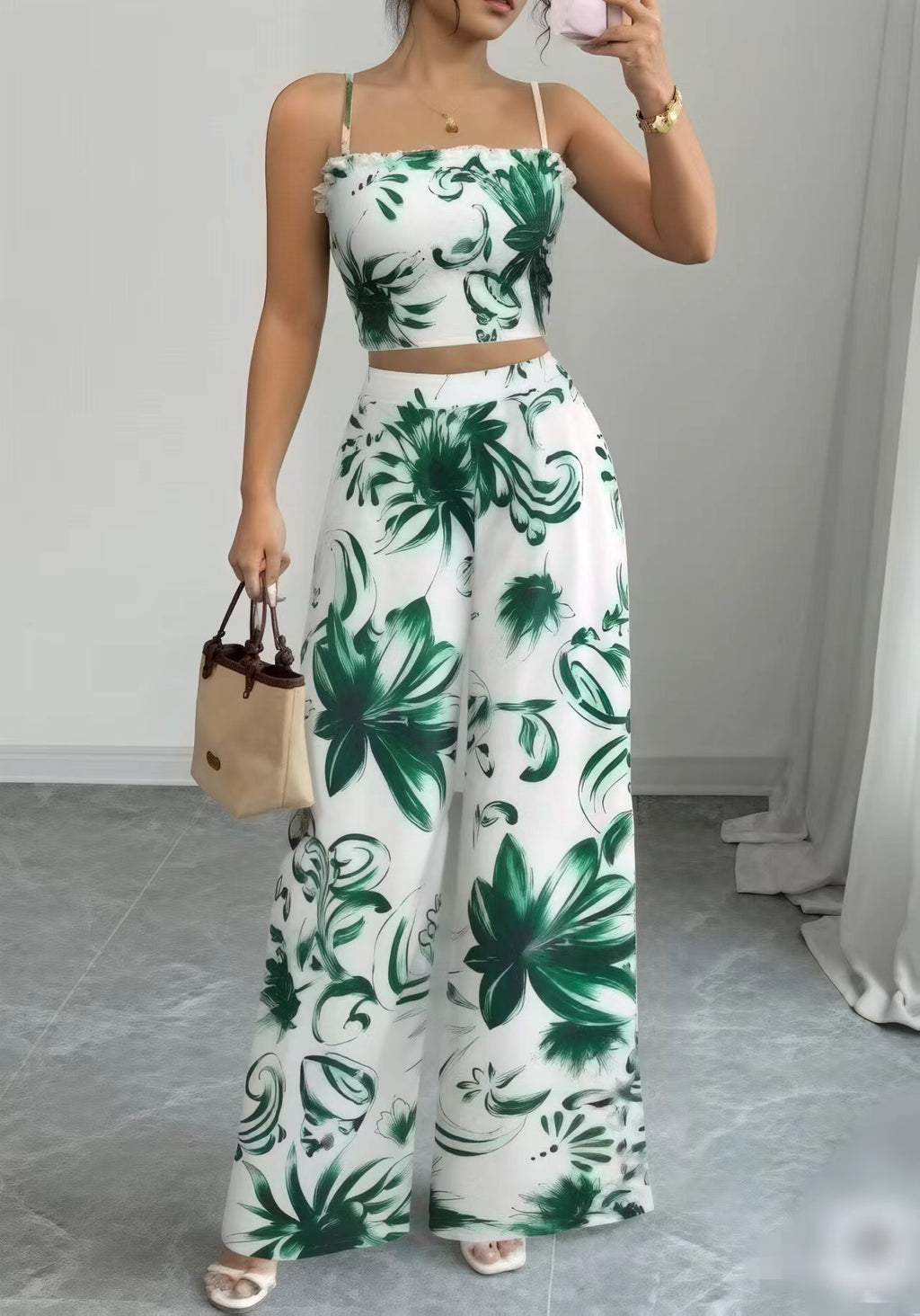 Womens Slim-Fit Fashionable Jumpsuit With Straps And Print For Casual Wear