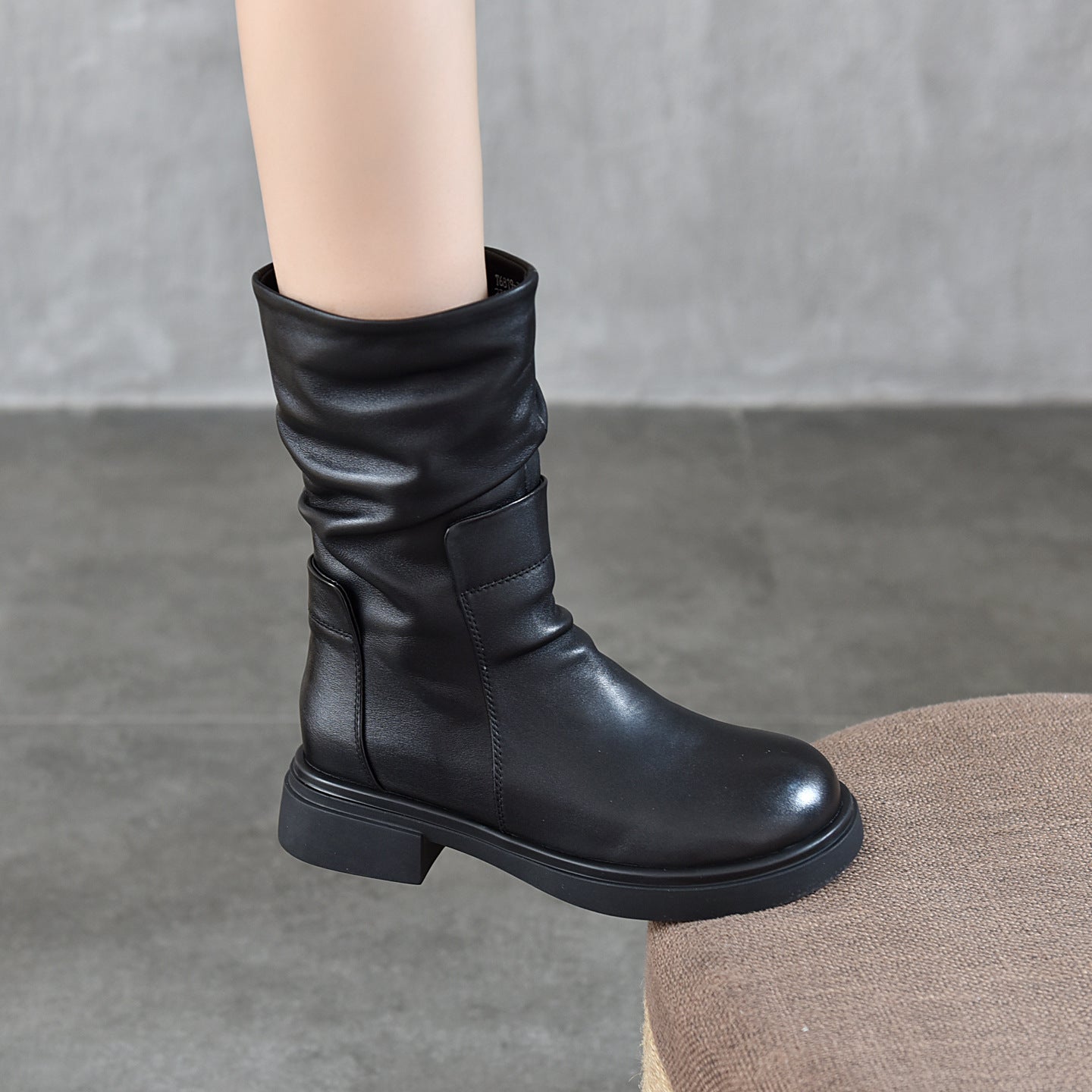 Womens Round-Toe Boots With Genuine Leather Side Zipper
