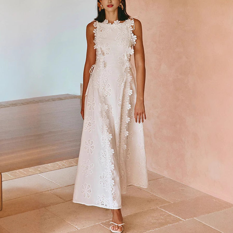 Lace Embroidery Strap Holiday Dress