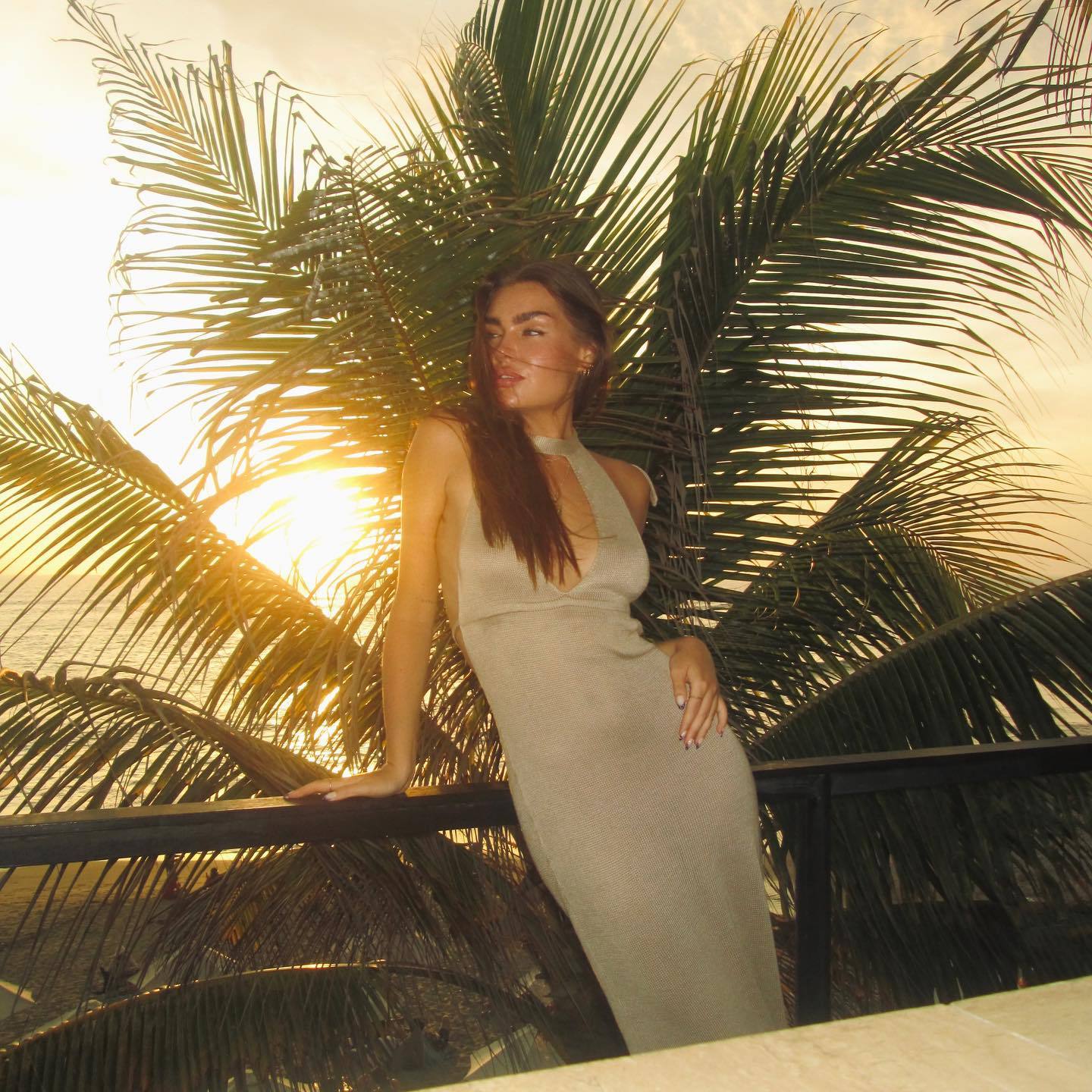 Elegant Knitted Dress Lace-up Backless Holiday