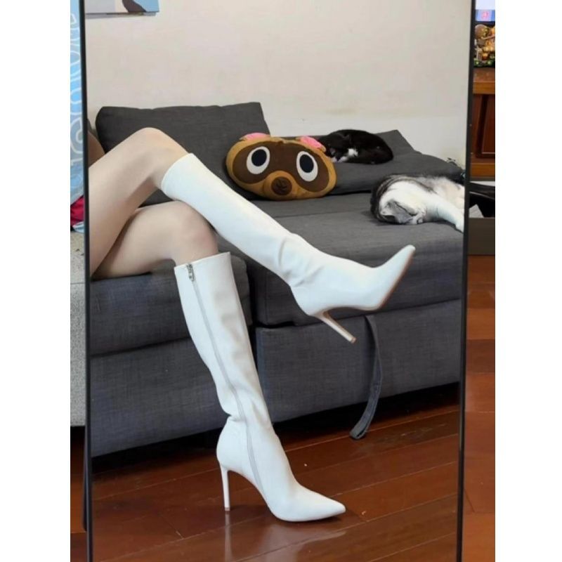 Sweet And Edgy Non Slip Audrey Hepburn Style Low Cut Over The Knee Boots