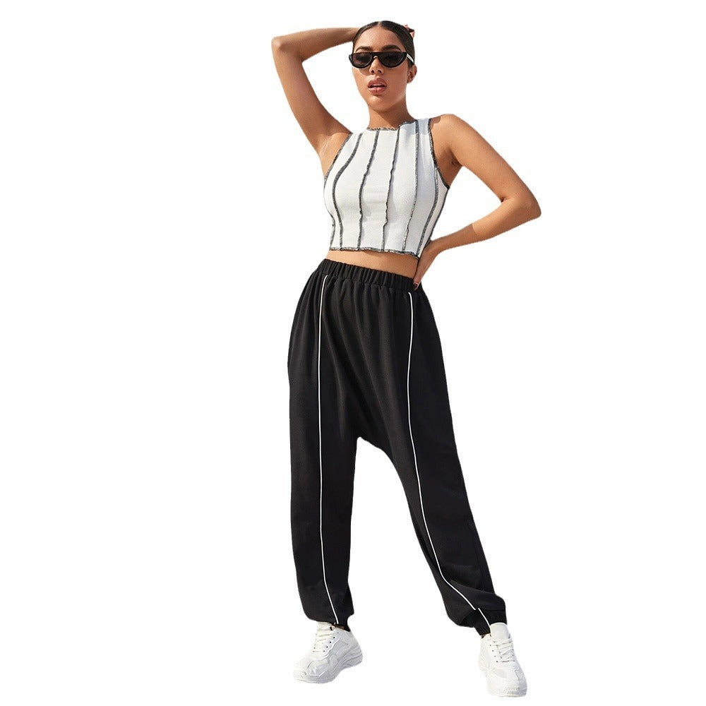 Contrast Stitching Round-neck Slim-fit Short Vest Top For Women