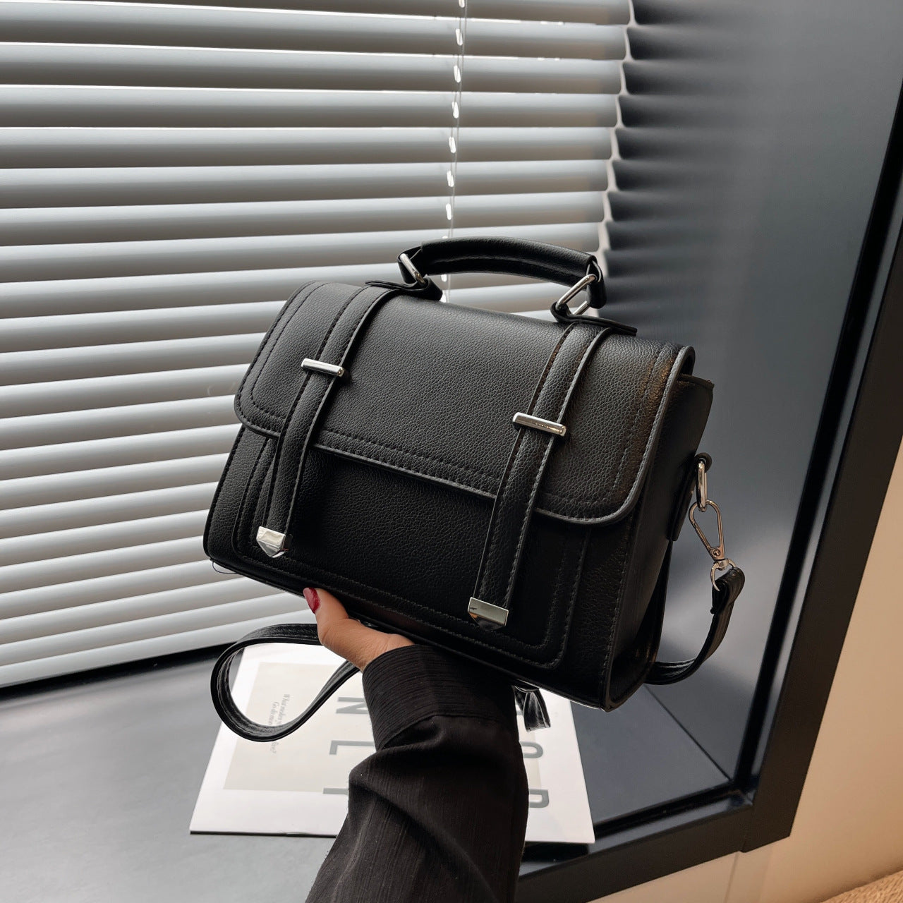 Stylish Minimalist Versatile Bag