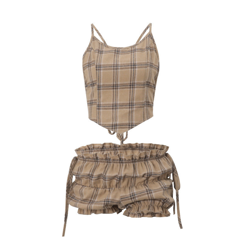 Retro Style Backless Sling Top Pleated American Shorts Suit