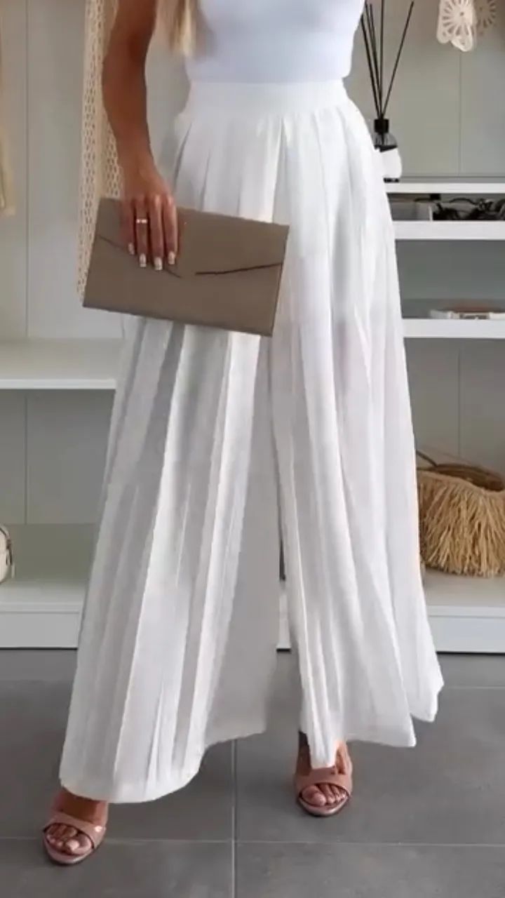 Women's Solid Color Casual Loose Pleated Skirt