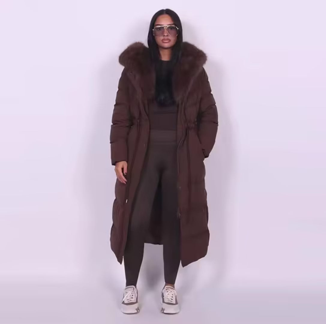 Womens Stylish Warm Coat With A Fur Collar