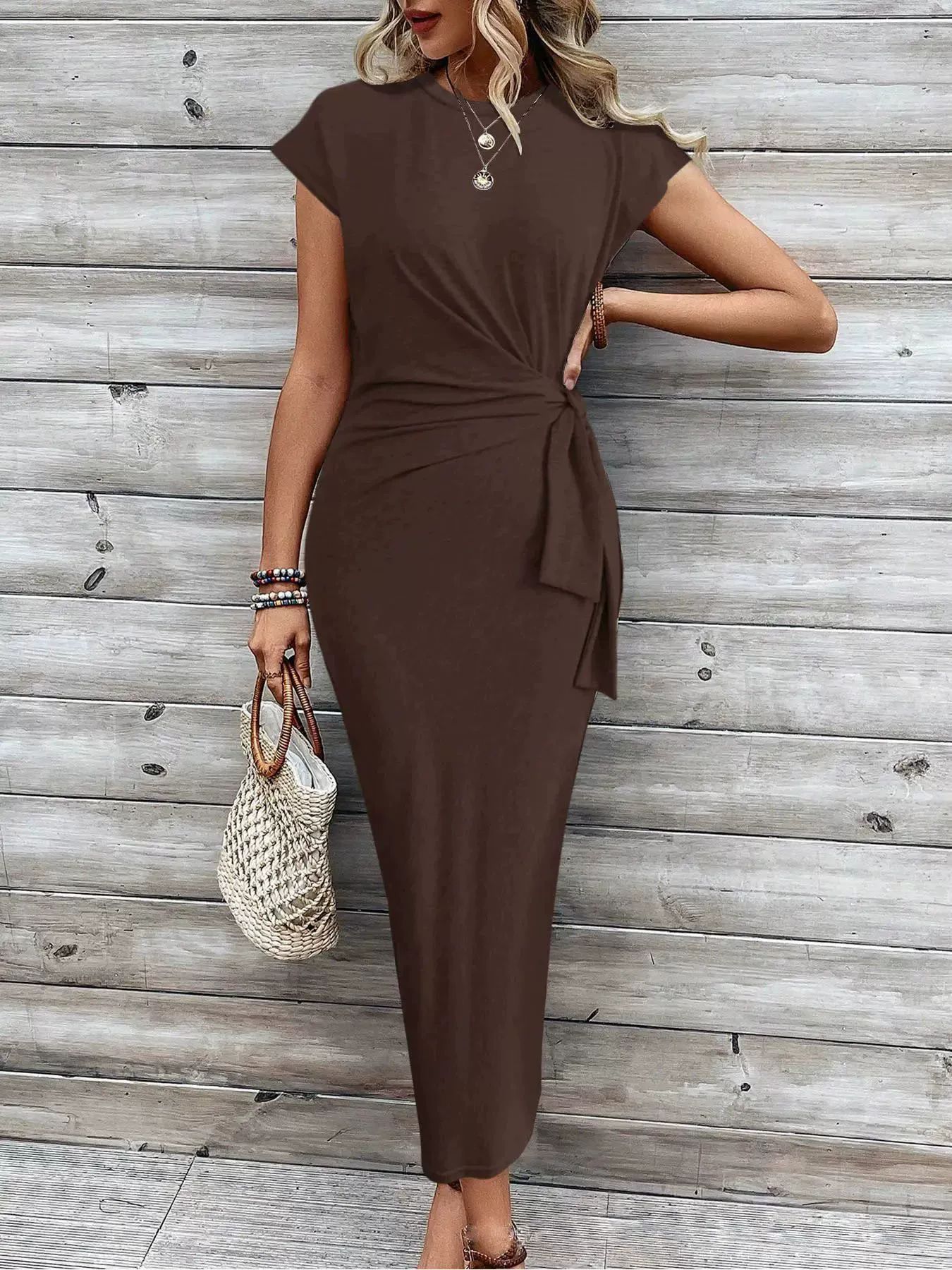 Elegant Waist Strap Striped Round Neck Short Sleeve And Long Pattern Dress
