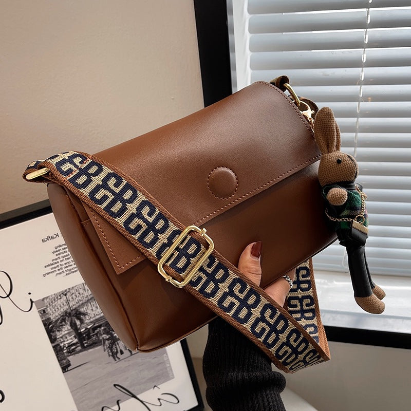 AutumnWinter Retro Wide-strap Crossbody Versatile Instagram-style Mini Square Bag