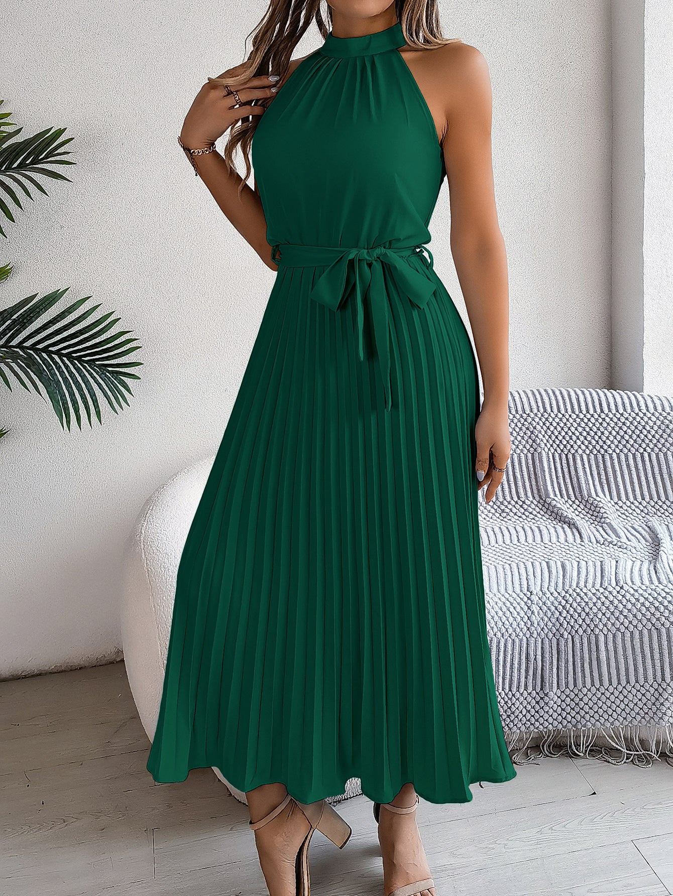 Elegant Stand Collar Sleeveless Tie Waist Pleated Maxi Dress