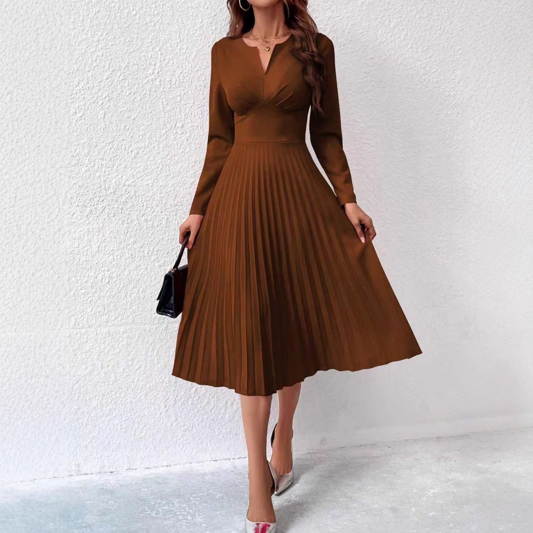 Fashionable Elegant, Solid-color Pleated Waist-cinching Slim Dress