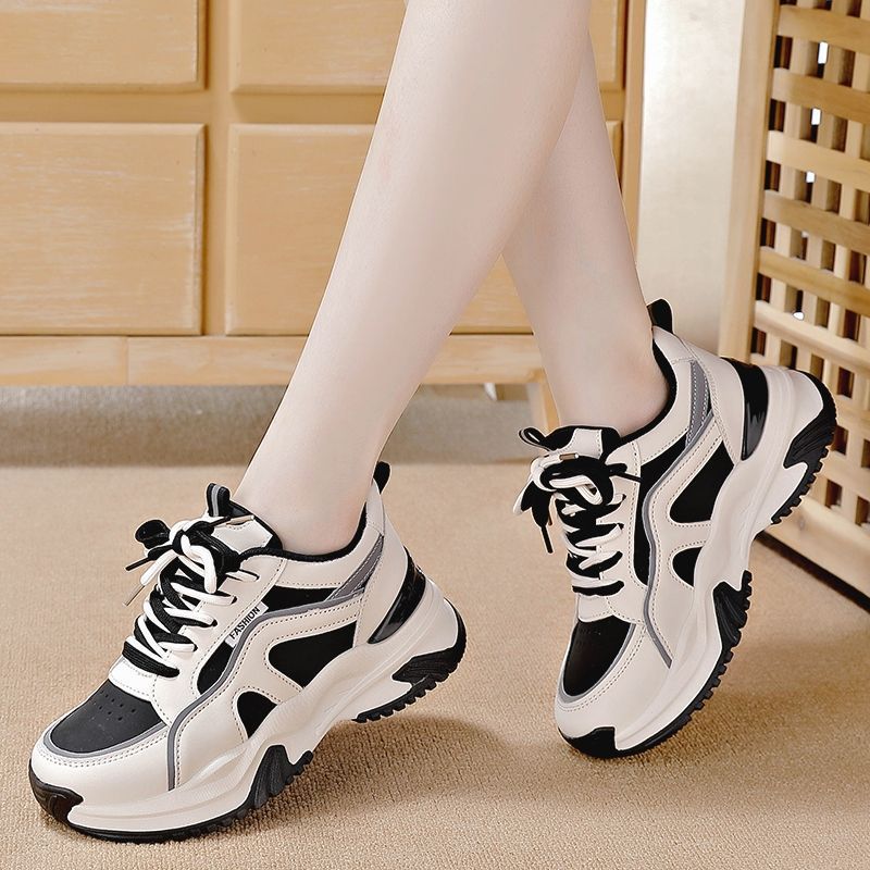 Fashionable Thick-soled Lightweight Women's Athletic Casual Shoes With Soft Soles