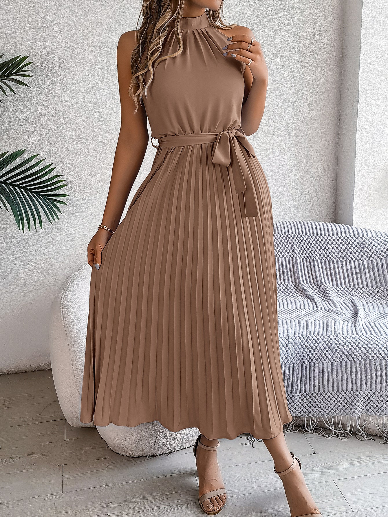 Elegant Stand Collar Sleeveless Tie Waist Pleated Maxi Dress