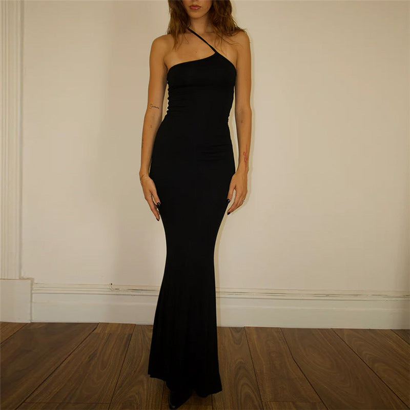 Graceful And Fashionable Sexy Solid Color Simple One Shoulder Backless Fishtail Dress