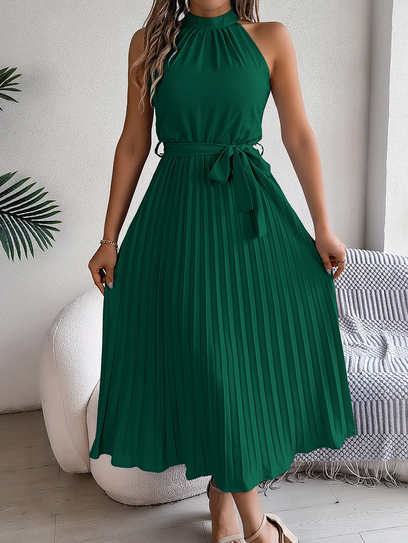 Elegant Stand Collar Sleeveless Tie Waist Pleated Maxi Dress