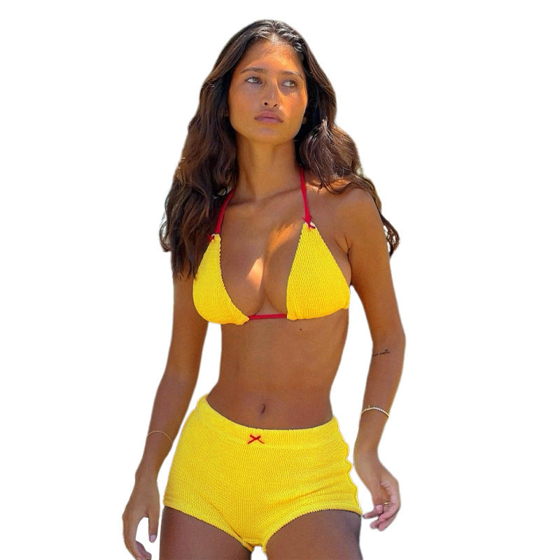 Sexy Seaside Vacation Style Contrast Color Halterneck Vest Versatile Shorts Suit Women