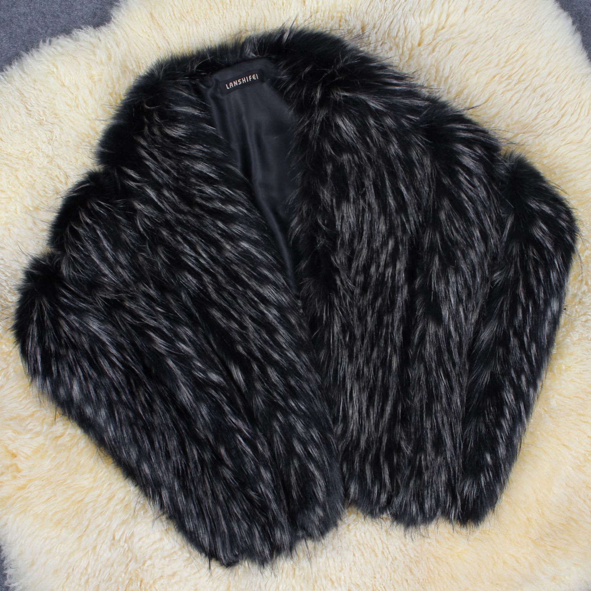 Accessories To Complement The Brides Shawl