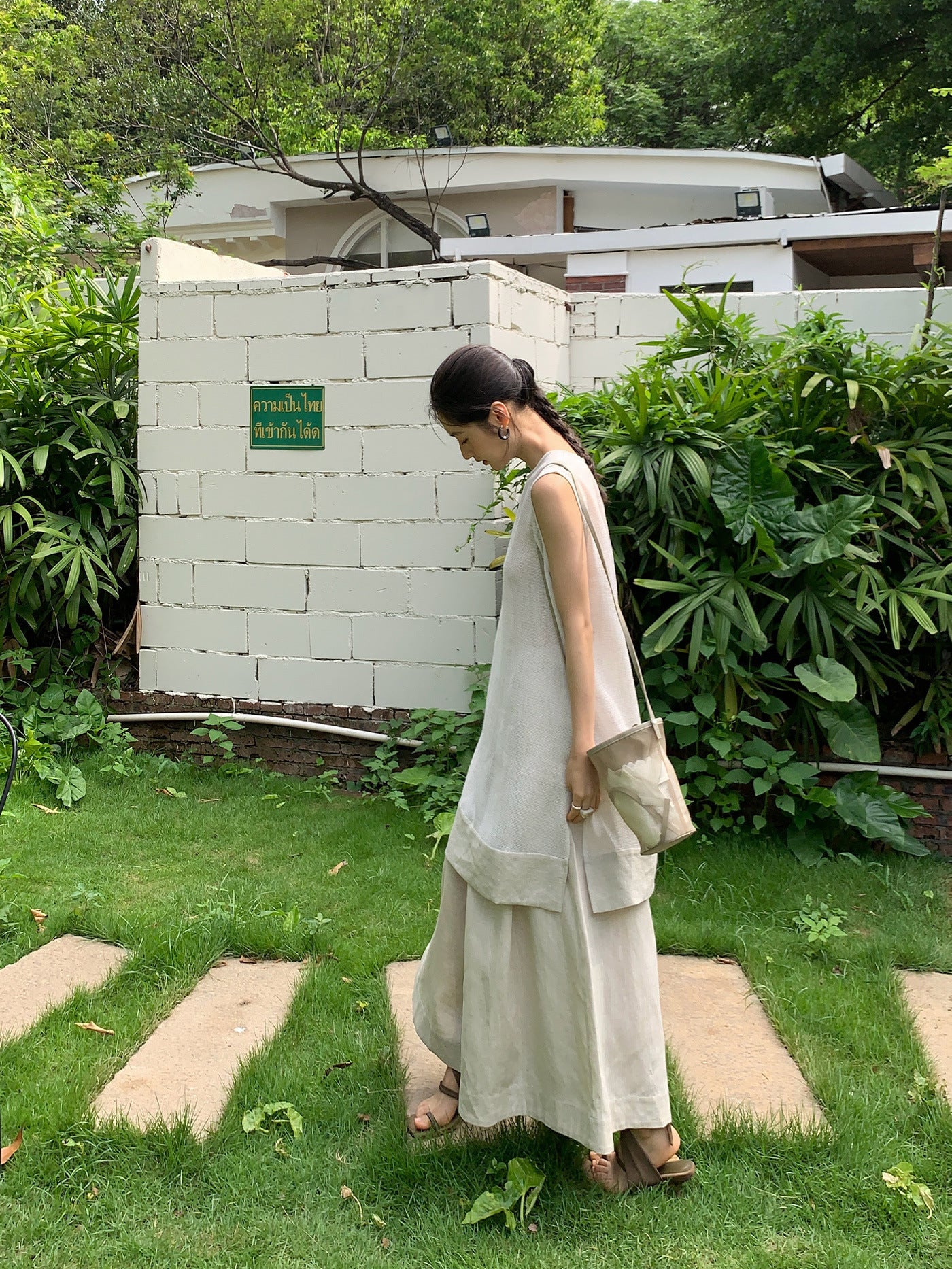 Fashion Personality Stitching Hollow Camisole Women