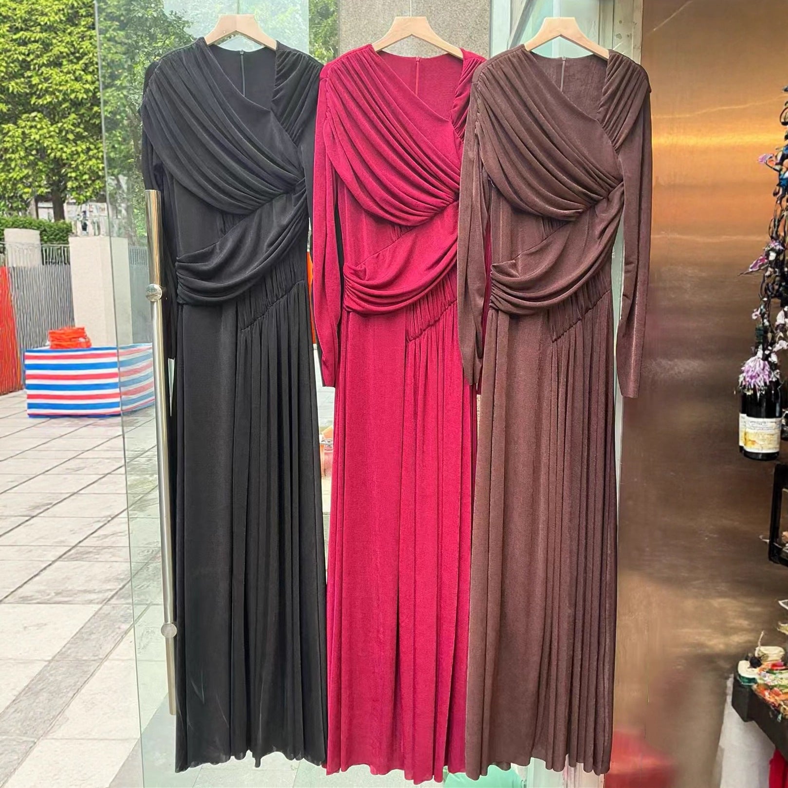 Oblique Collar Asymmetrical Pleated Waist-slimming Dress