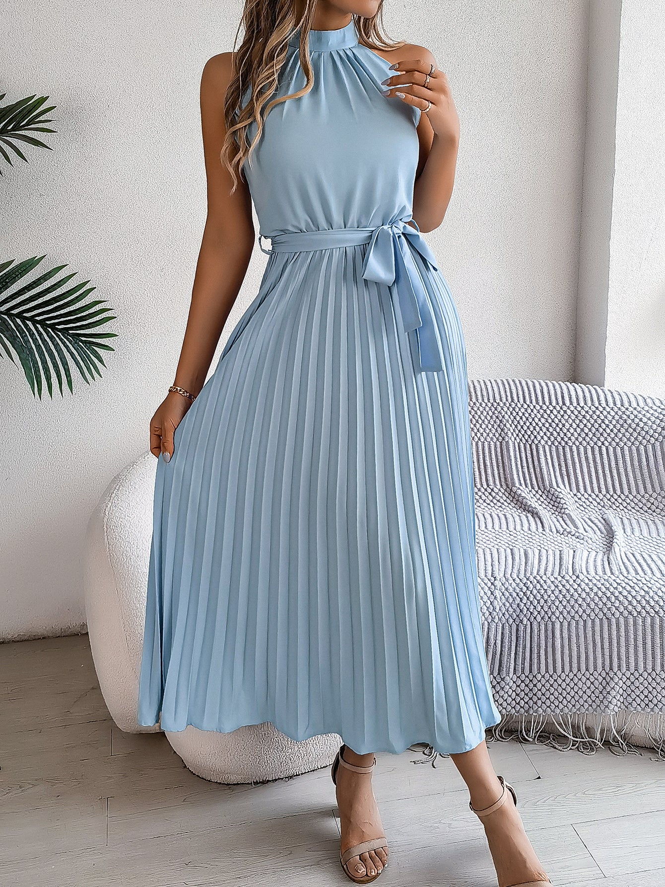Elegant Stand Collar Sleeveless Tie Waist Pleated Maxi Dress