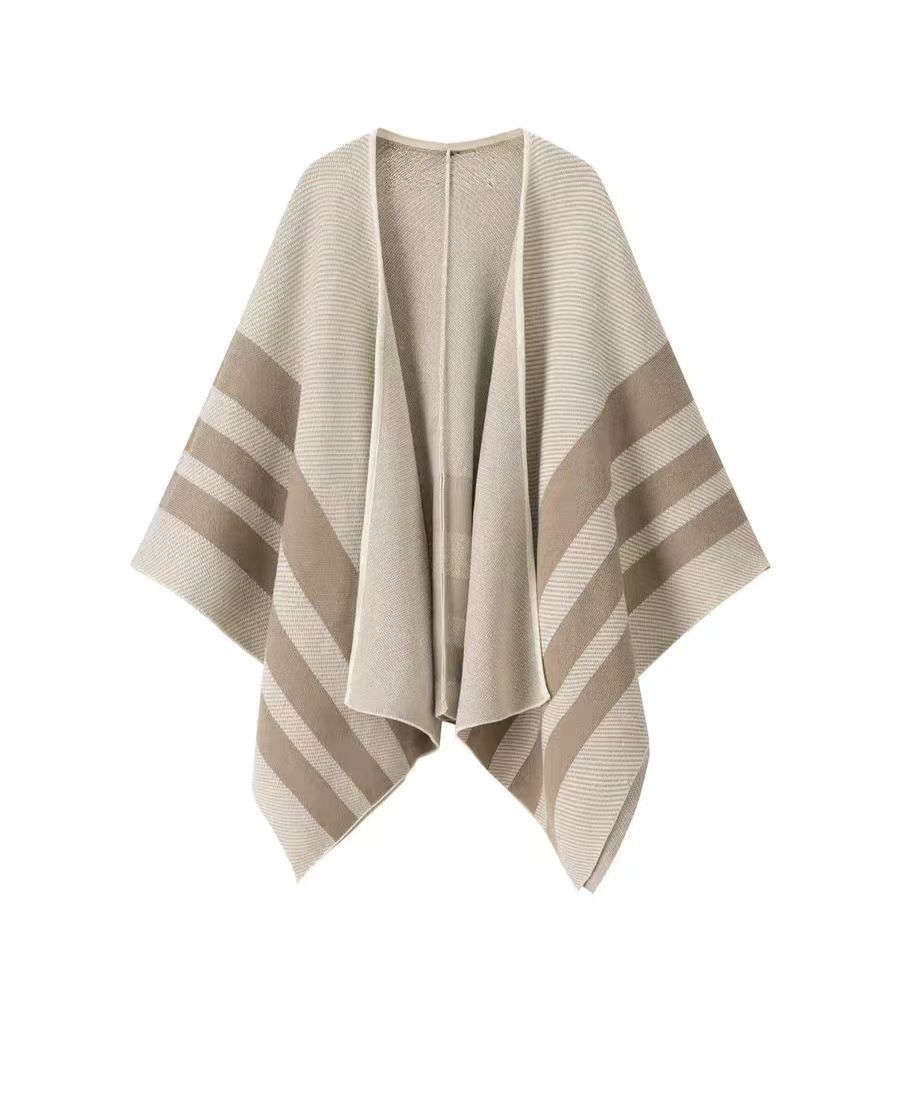 Retro-style Cloak Maillard Outerwear Cape