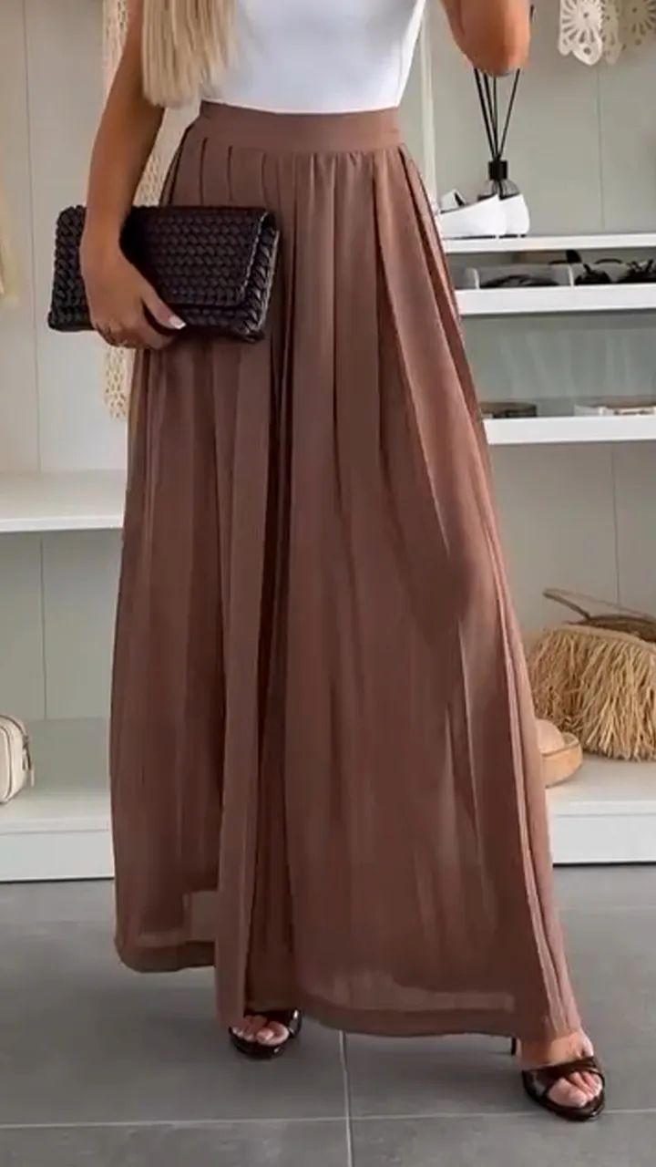 Women's Solid Color Casual Loose Pleated Skirt