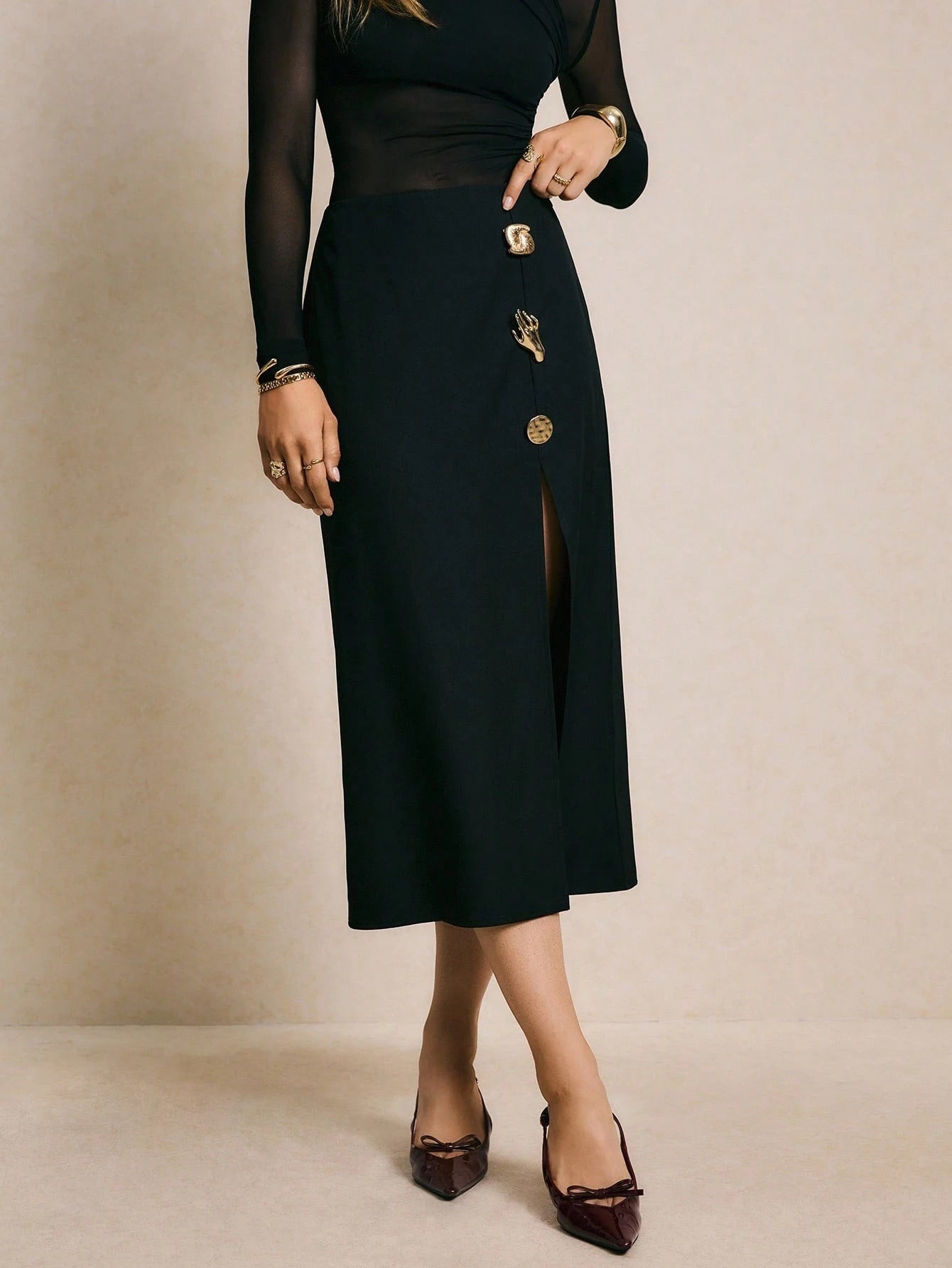 Womens Hip-hugging Skirt With A Slit Design