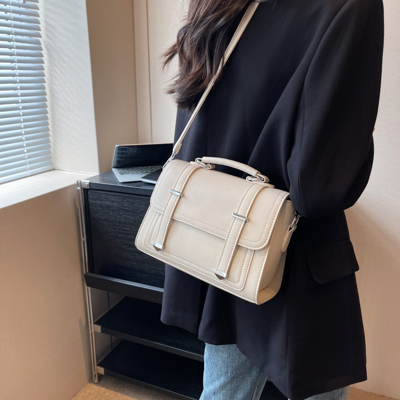 Stylish Minimalist Versatile Bag