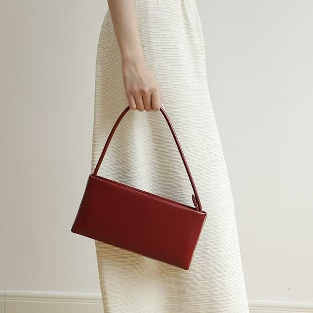 Vintage Crossbody Shoulder Bag For Women Sleek And Perfect For Carrying Under The Arm Like A Baguette