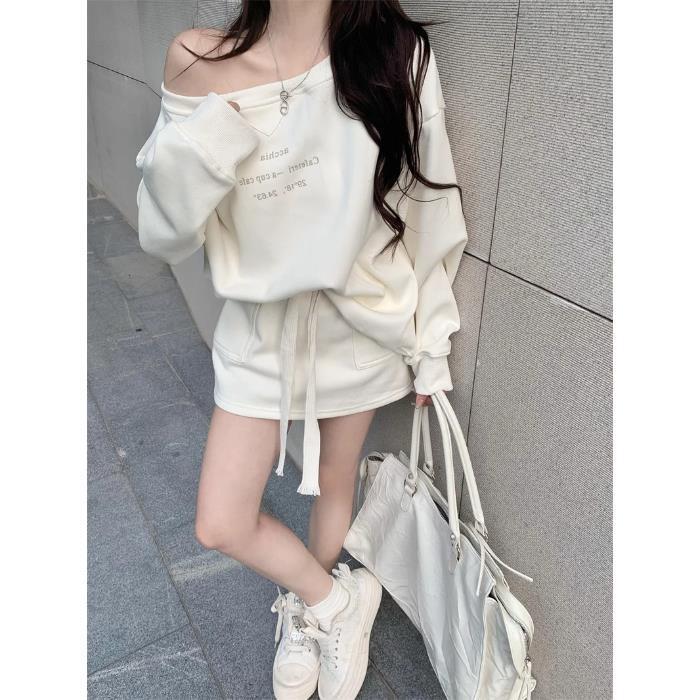 Off-shoulder Floral Print Long Sleeve Pullover Skirt Suit