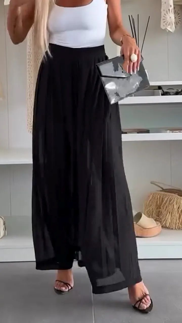 Women's Solid Color Casual Loose Pleated Skirt