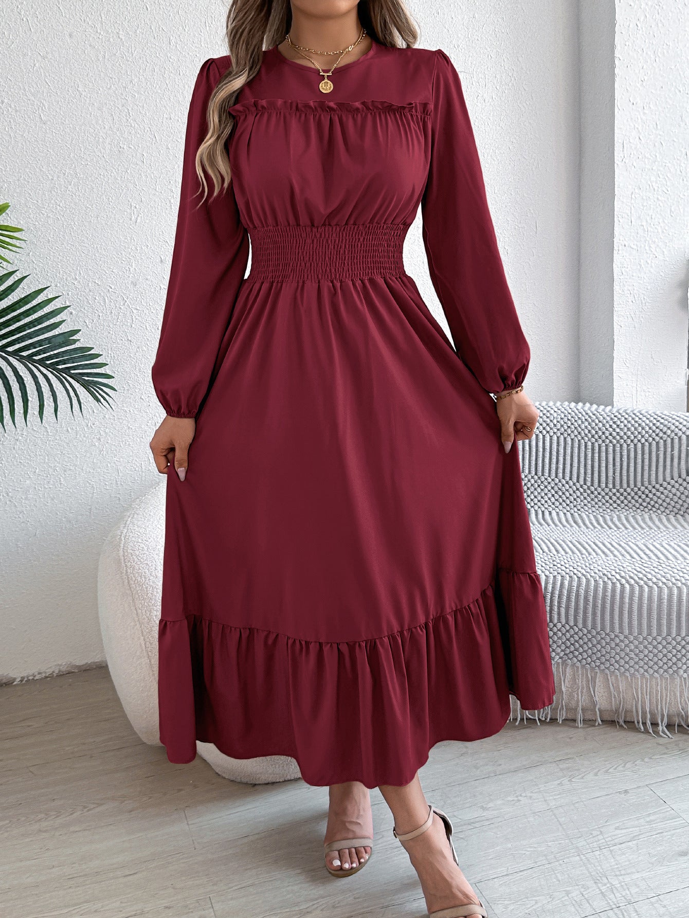 Women's Solid Color Stringy Selvedge Cinched Pleated Long Dress