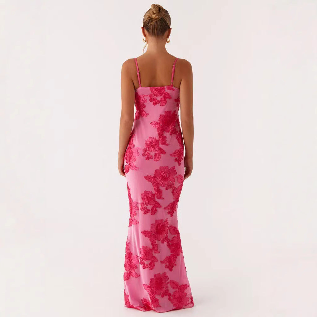 Elegant Sleeveless Straight-Line Embroidered Resort Dress