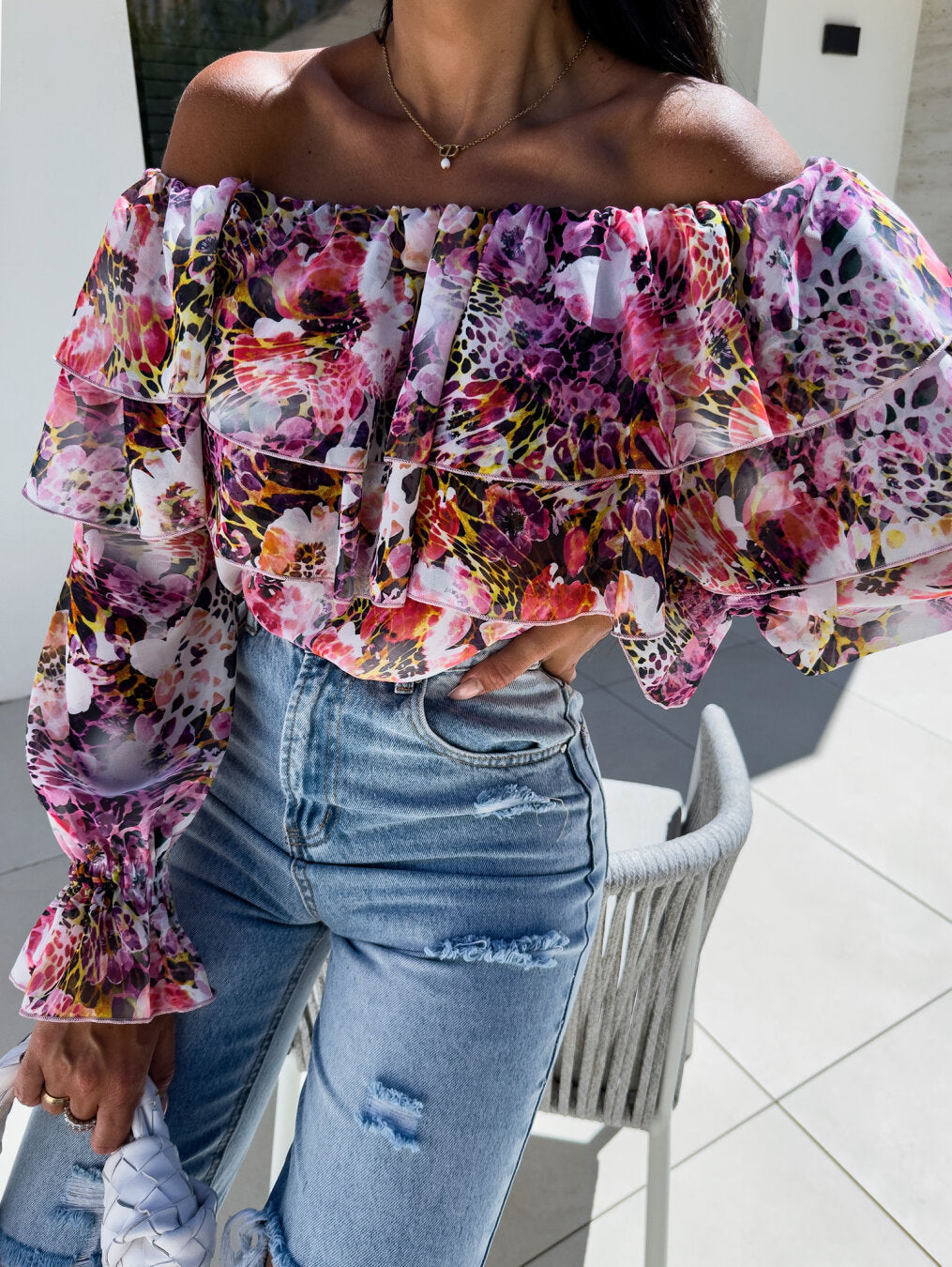 Fashionable Off-shoulder Print Blouse With A Boat Neckline