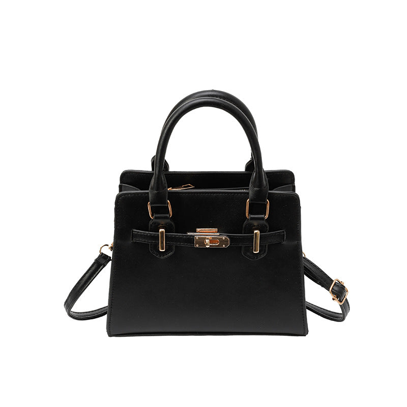 Minimalist Leather-buckle Crossbody Bag With A Soft Exterior And Large Capacity